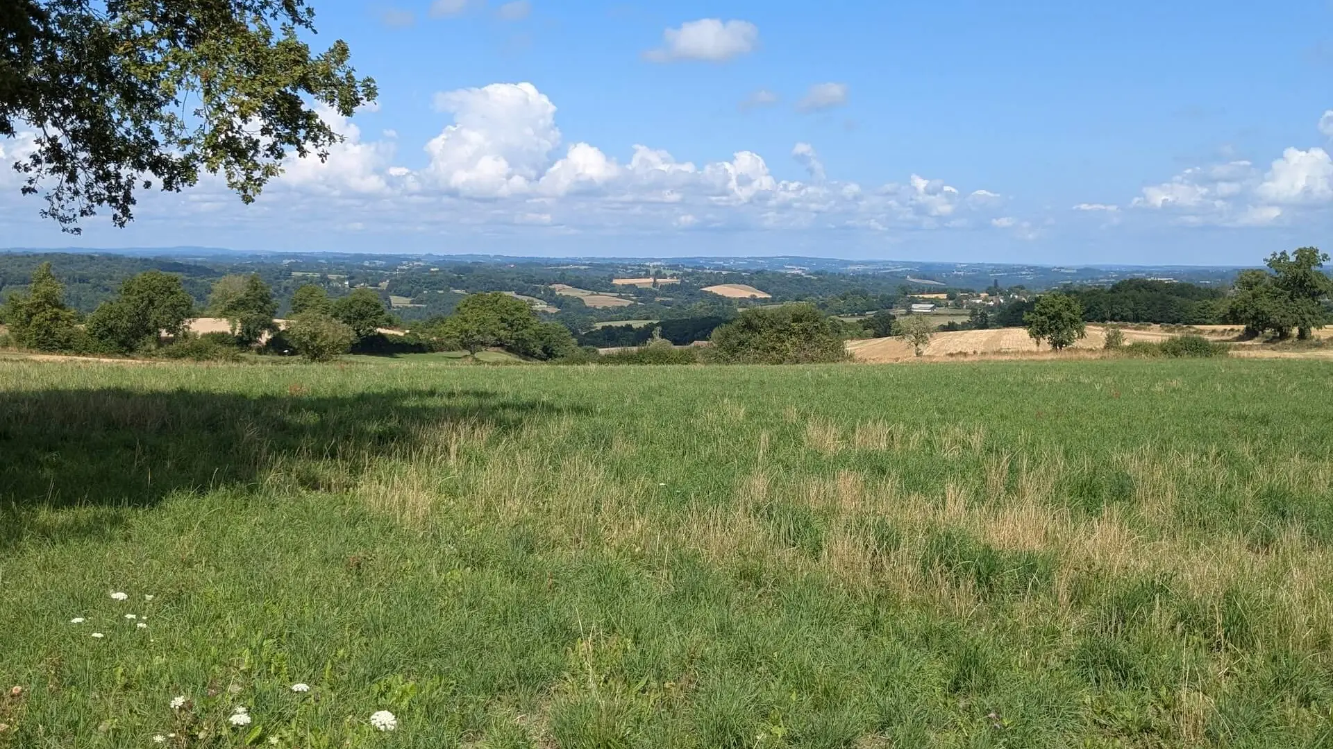 Glanges sentier du Theillaumas vue horizon3