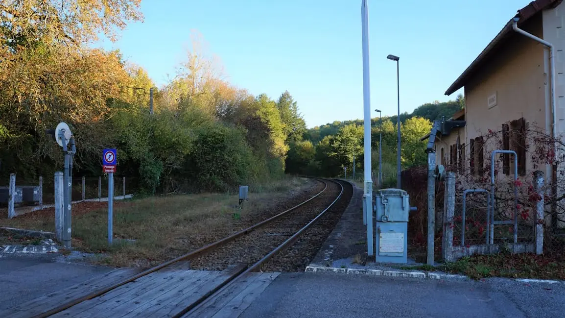 Halte ferrovière de Brignac à Royères