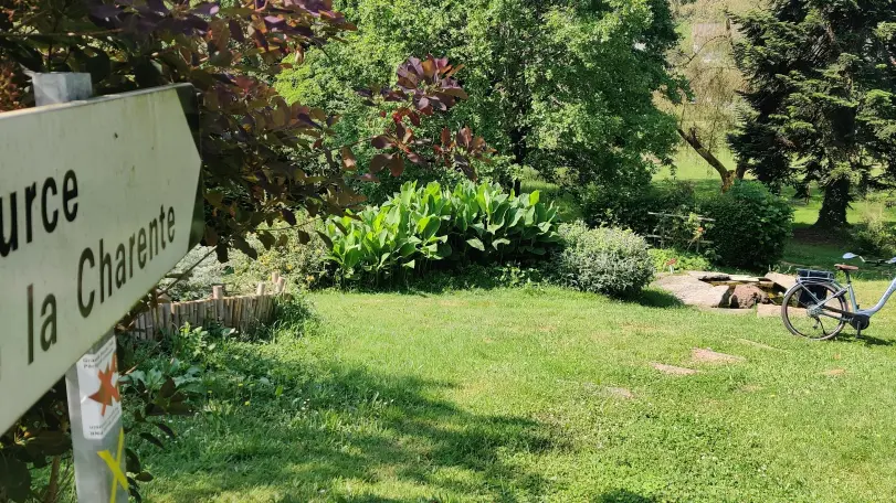 Prairie_mouton_vélo_Rochechouart