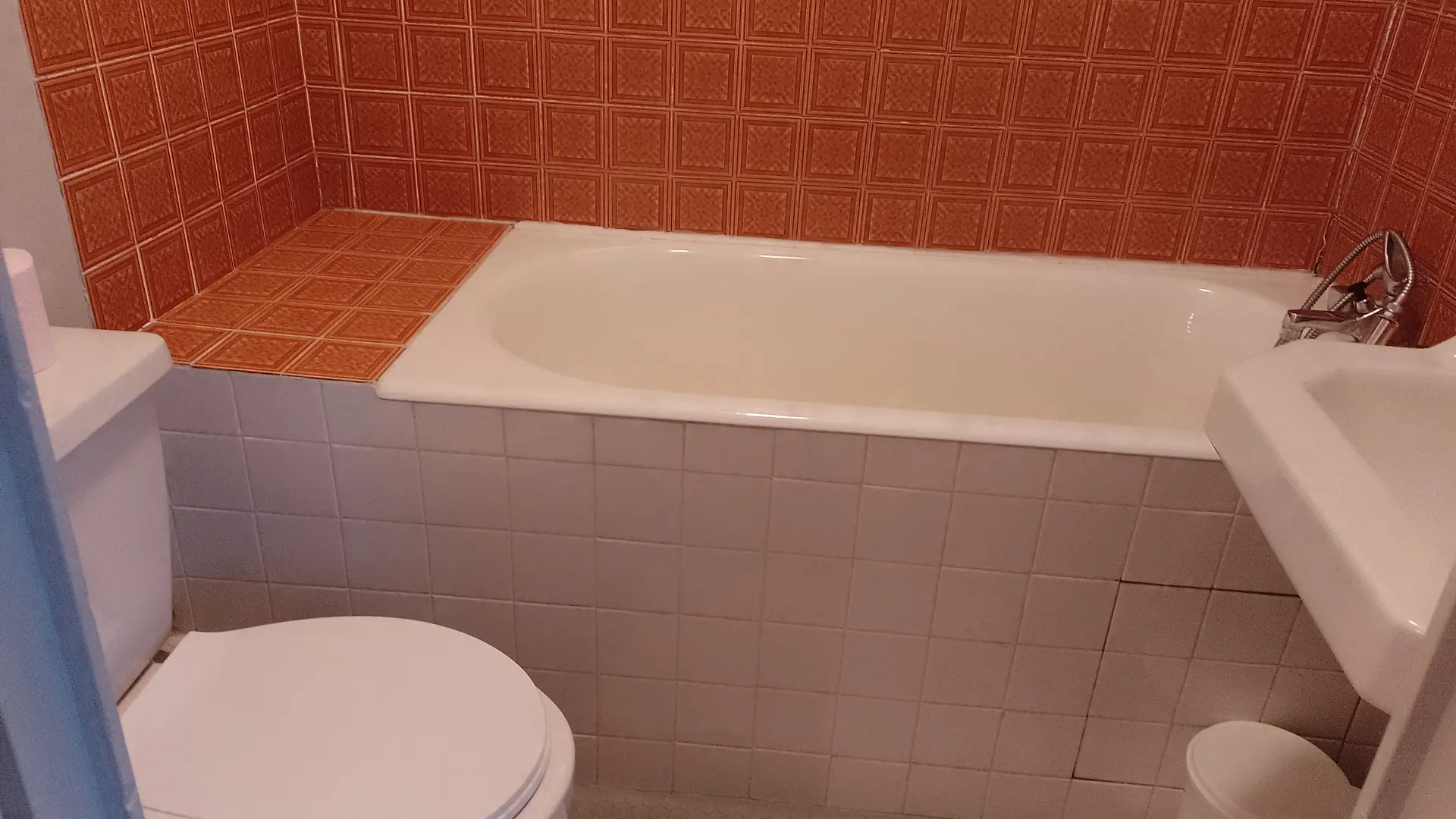 salle de bain de la chambre 2