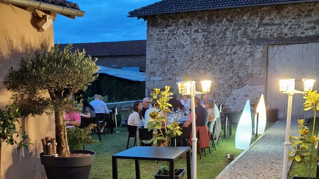 LEQUILIBRE TERRASSE ORADOUR SUR GLANE