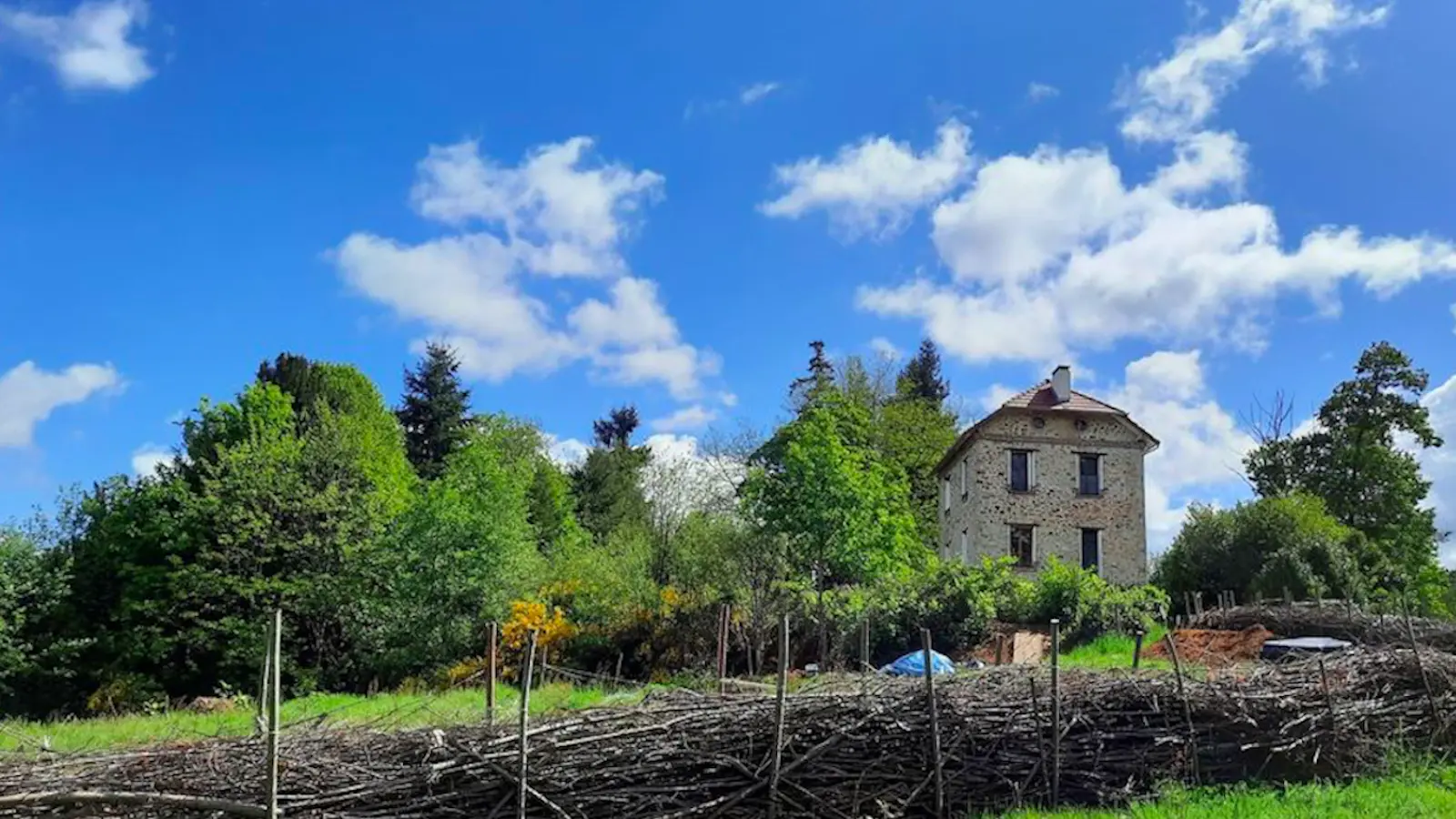 Maison d'hotes - Il etait une fois - Saint Yrieix La Perche - Limousin - Maison