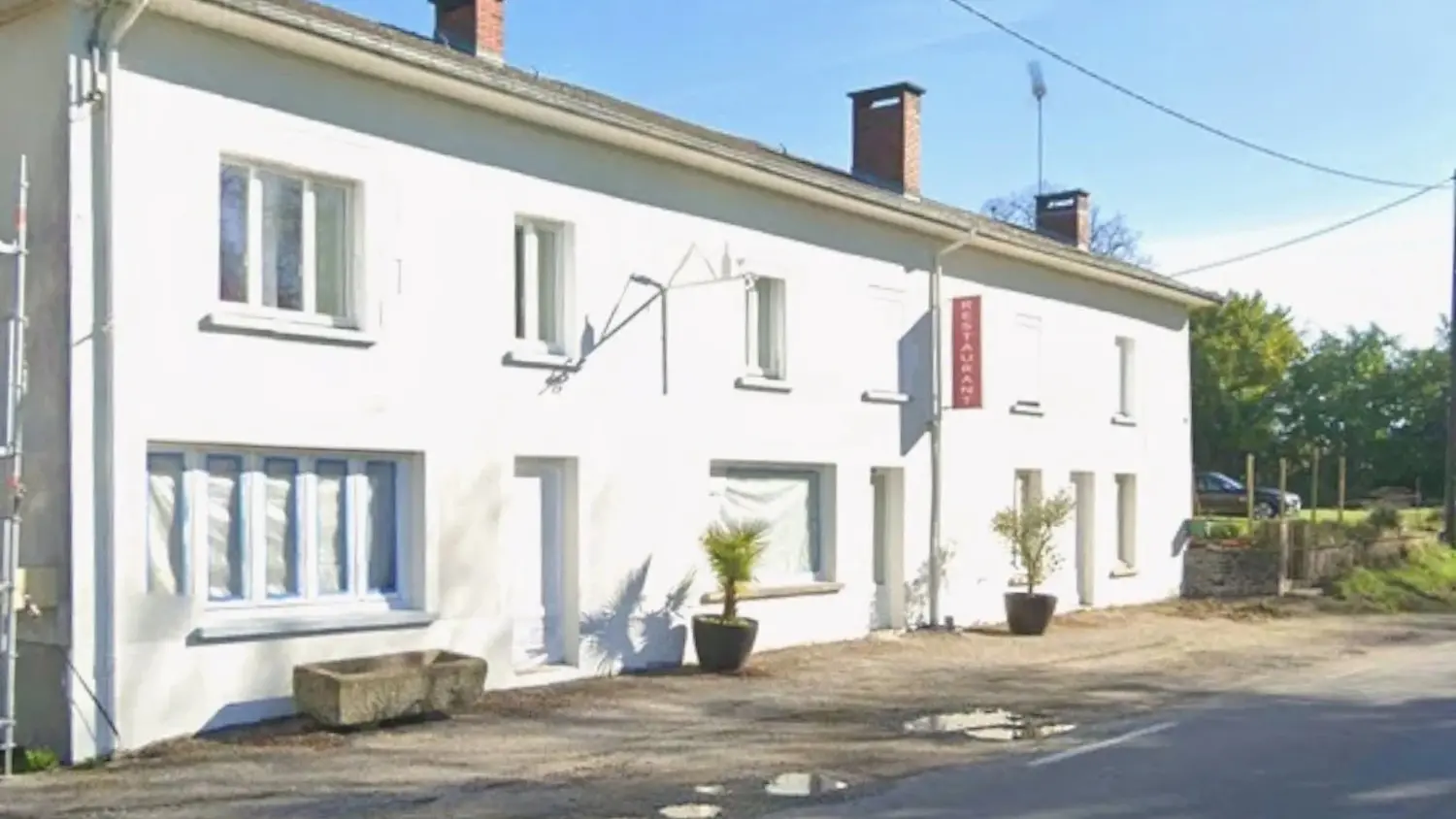 Restaurant Les Bons Vivants sur la D979 entre Limoges et Eymoutiers sur la route du Lac de Vassivière