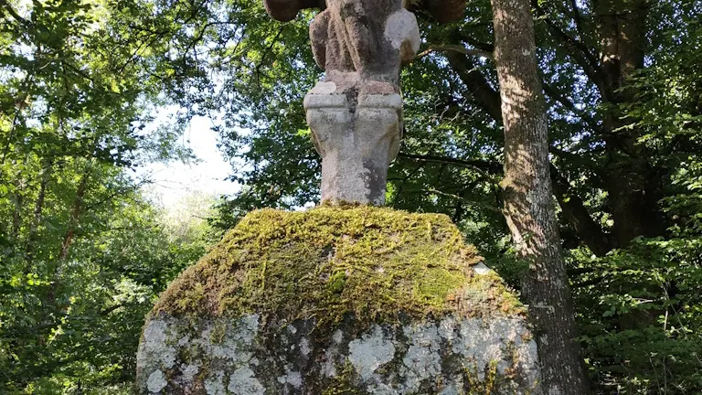 Croix des Vergnes (Sainte-Anne-Saint-Priest)