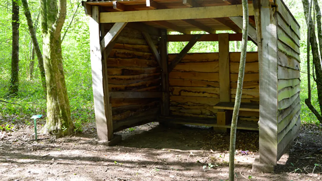 Sentier-Musical-Pageas_cabane©Clotilde-Benni