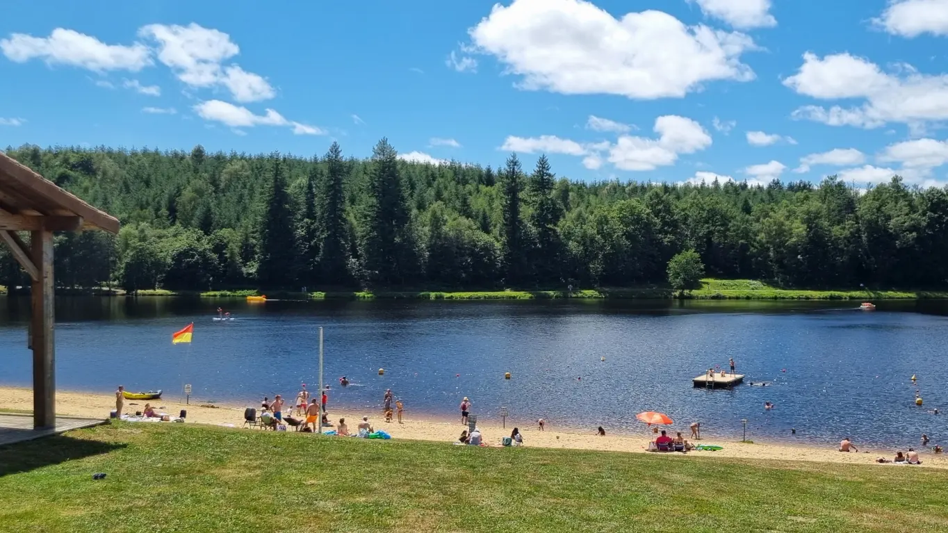 Lac de St Mathieu plage