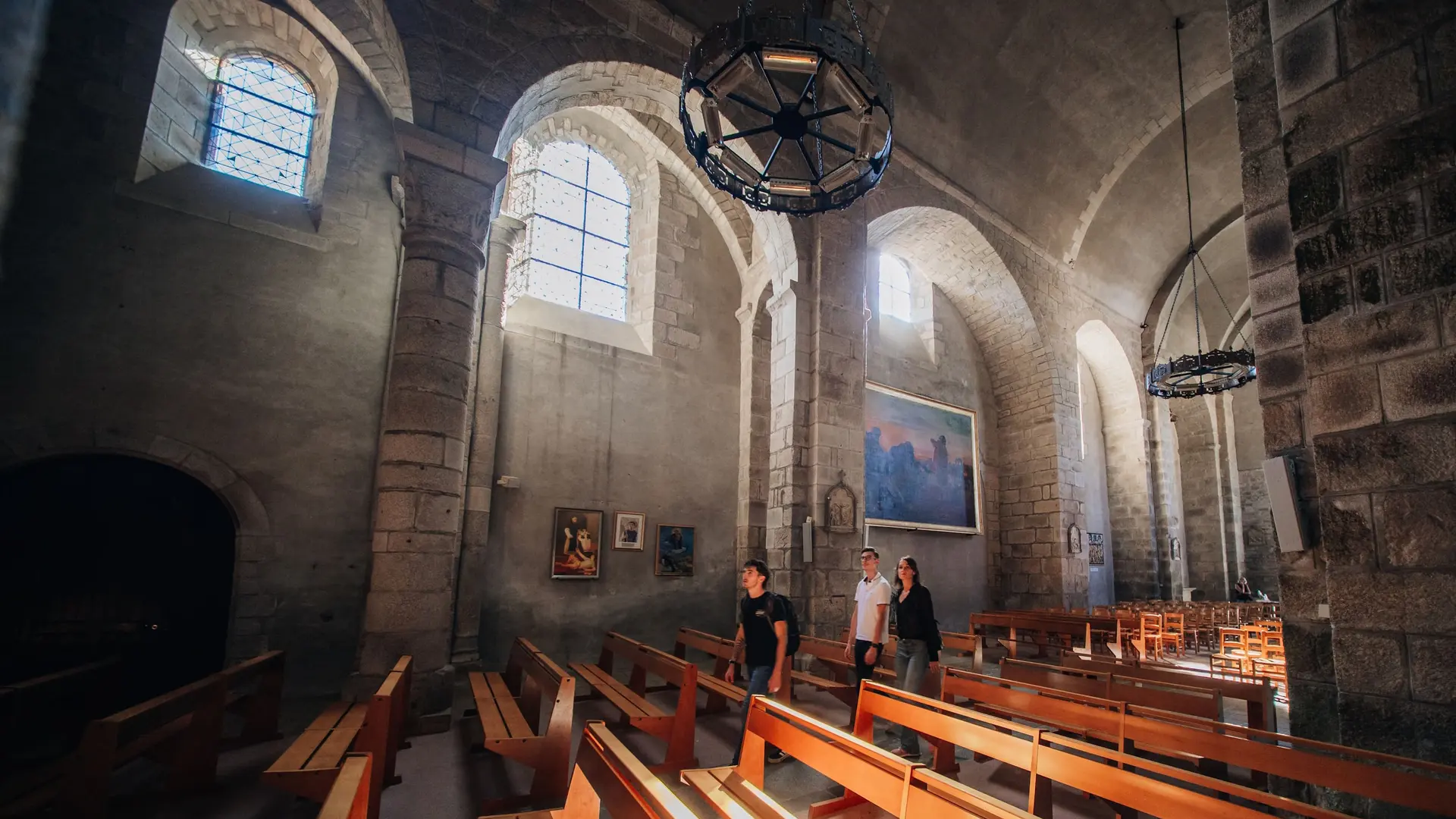 Visite de la collégiale de Saint Léonard de Noblat une église classée à l'UNESCO au titre des chemins de Saint Jacques