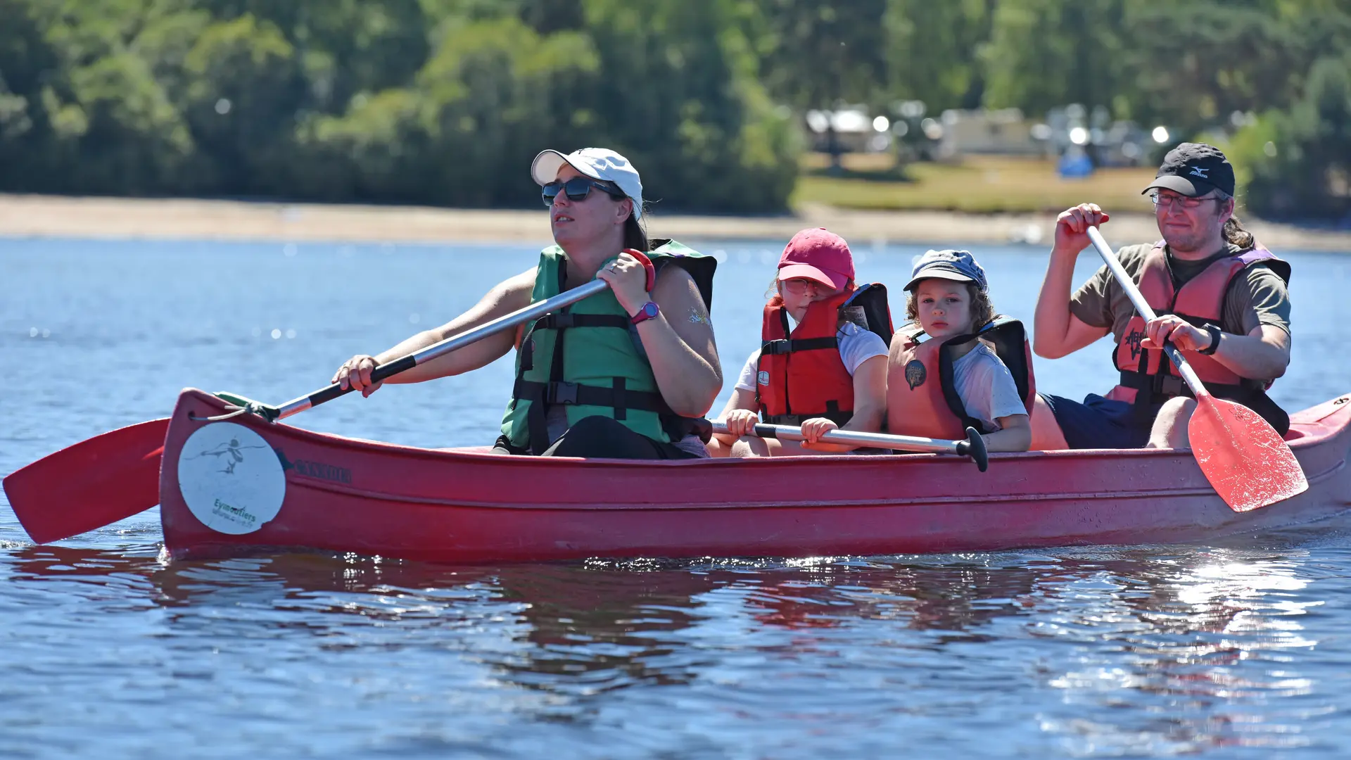 Canoé à Vassivière-département 23