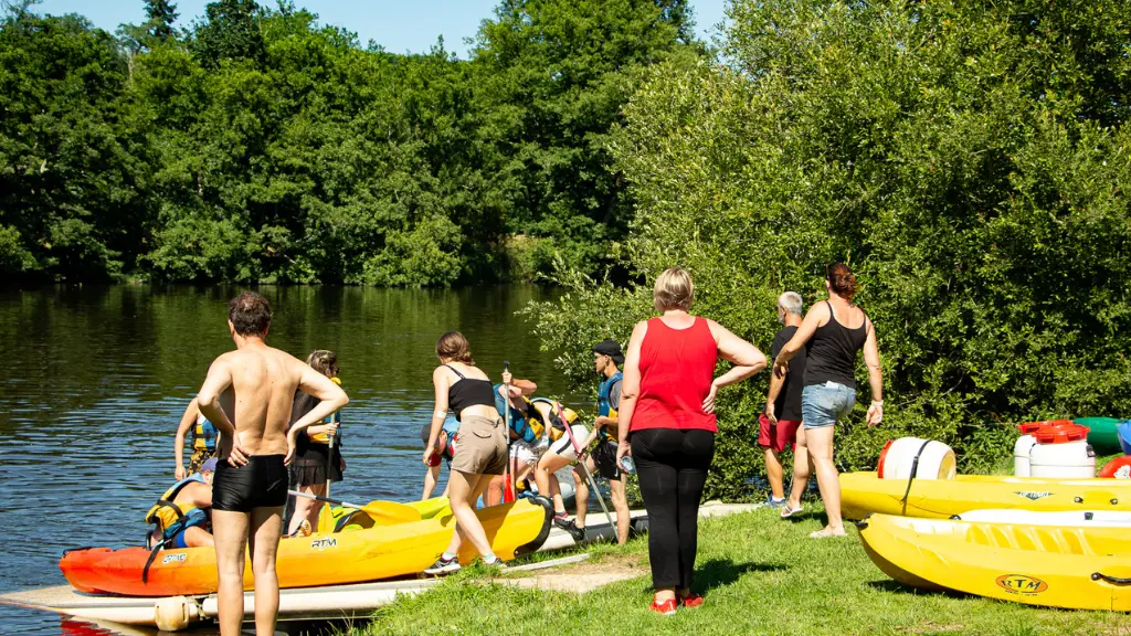 base-nautique-canoe-saintvicturnien (1)