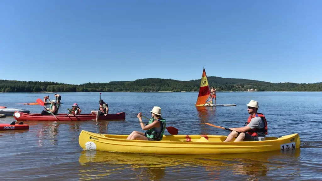 Canoé à Vassivière-département 23