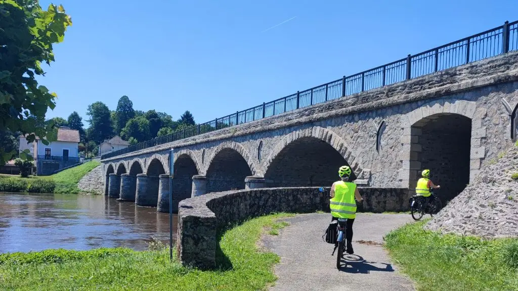 cyclo_bouclevelo_saintvicturnien_poltourisme