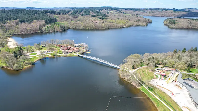 passerelle Lac de Saint-Pardoux
