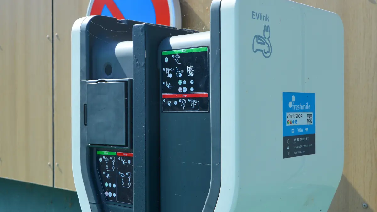 Borne de recharge pour véhicules électriques - Freshmile - Nexon
