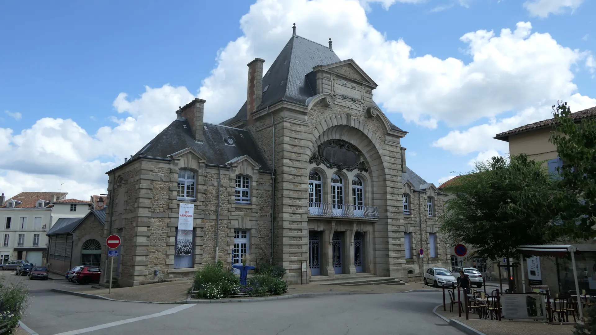 saint-junien_2019_otpol-halle-aux-grains