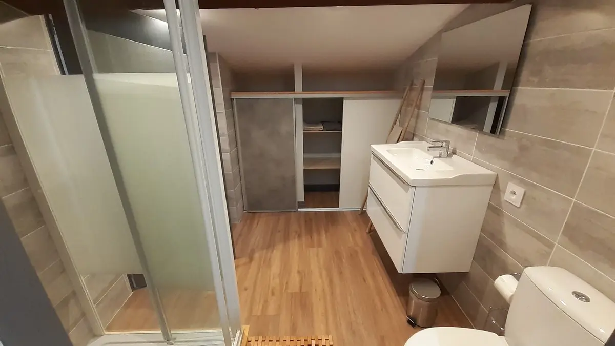 6.Gite Du Pont Vieux_Cubières Sur Cinoble_Salle d'eau