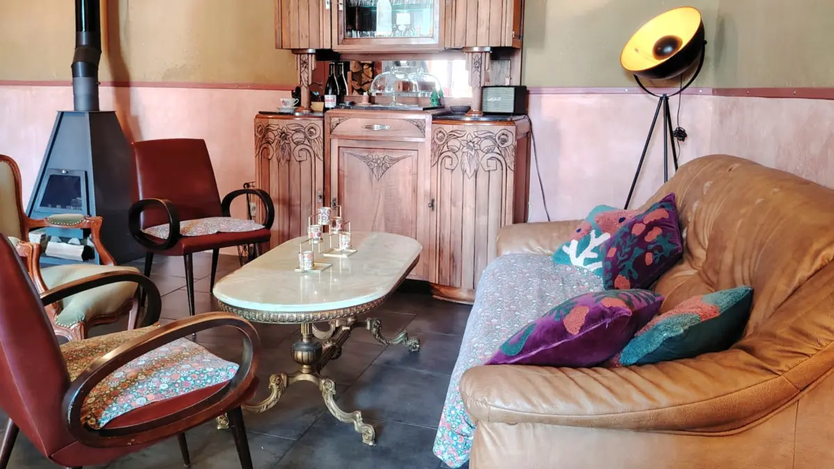 LES CHAMBRES POSTALES