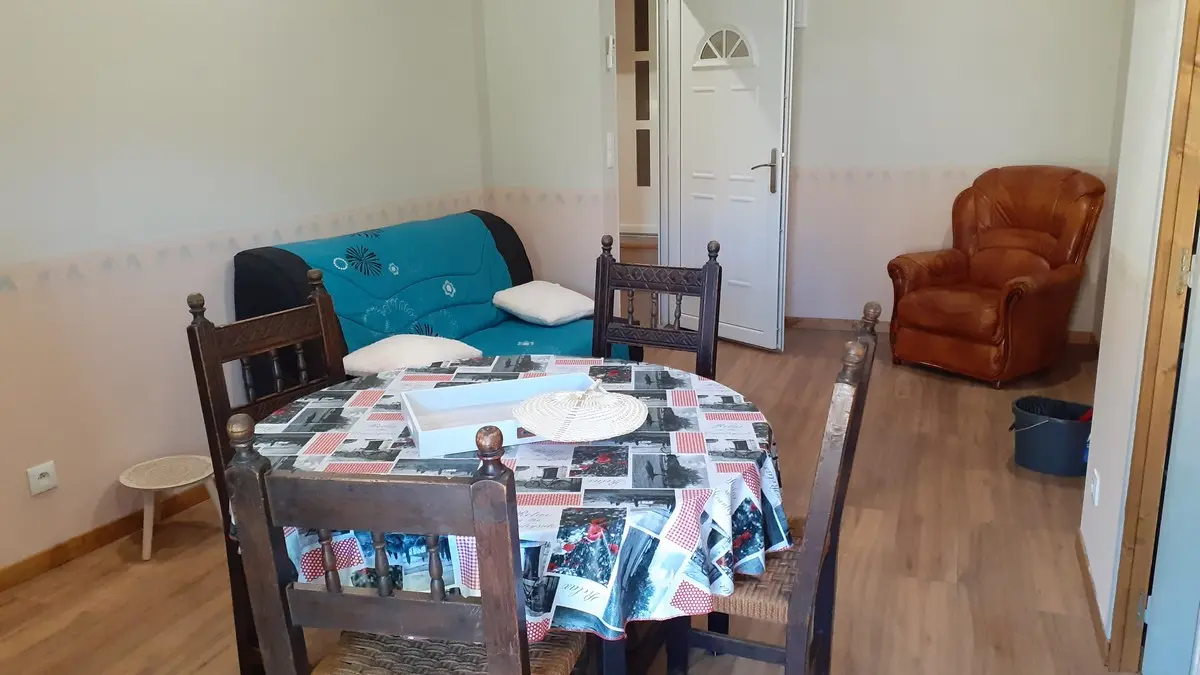 1.Gite des Hirondelles_Cubières Sur Cinoble_Séjour