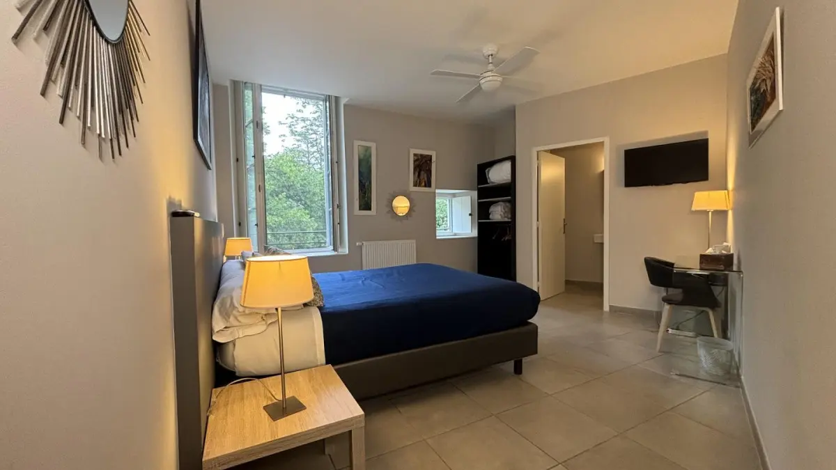 11G900421 Le Grenier Occitan - Tilleul_5