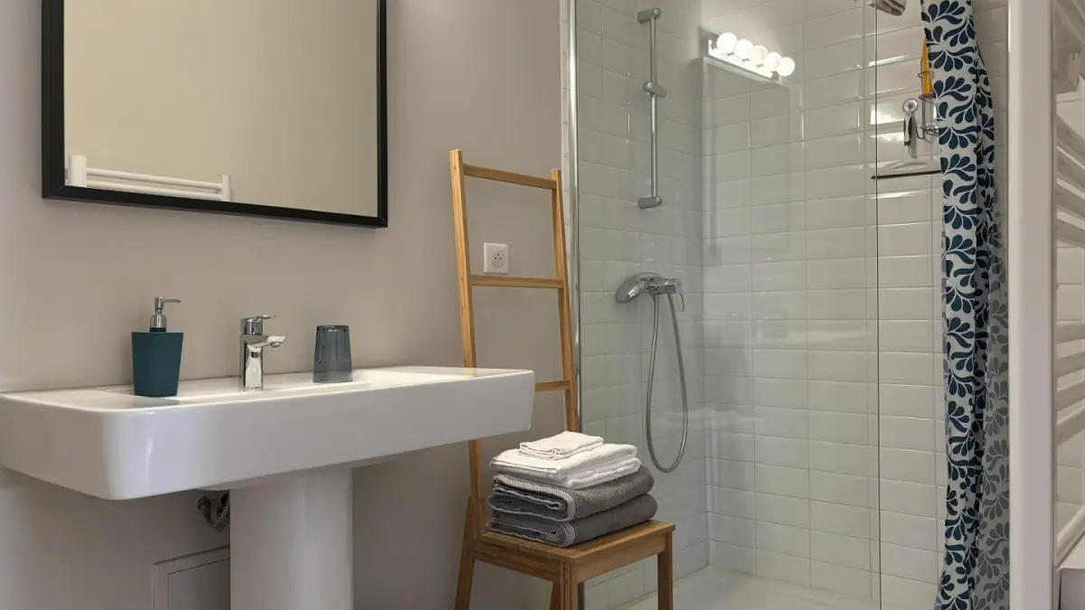 11G900421 Le Grenier Occitan - Tilleul_2