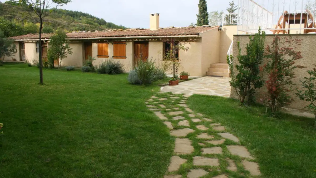 11G1578 - Coté colline_3