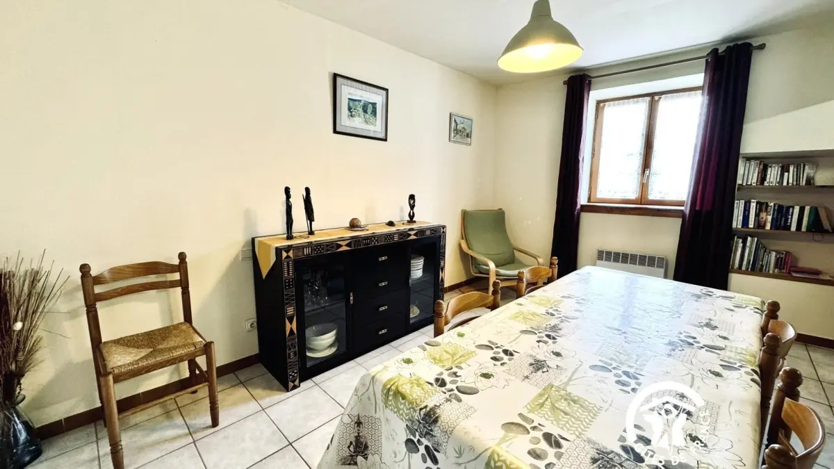 11G1856 - Le Noisetier_2