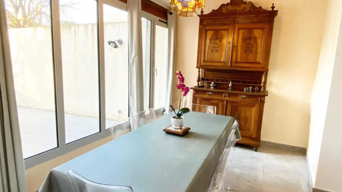 11G2252 - Nostre Ostal_3