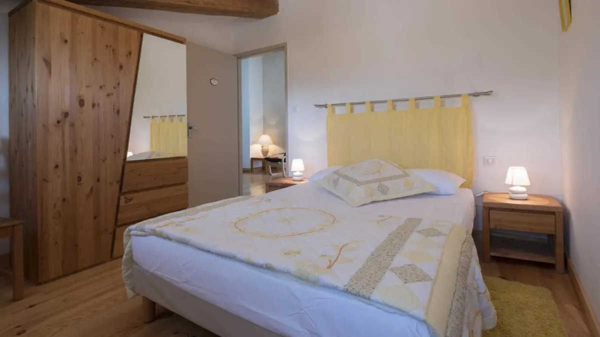 11G2688 - La Petite Cave de Lami_5