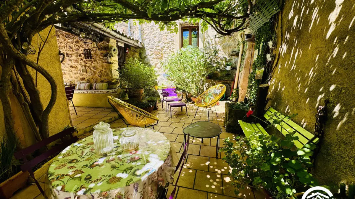 11G3277 - Le Château_1