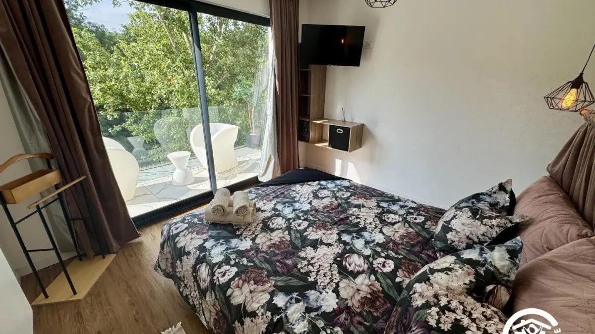 11G3518 - La Discrète_9