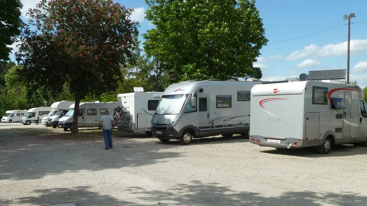 AIRE-CAMPING-CARS-LIMOUX