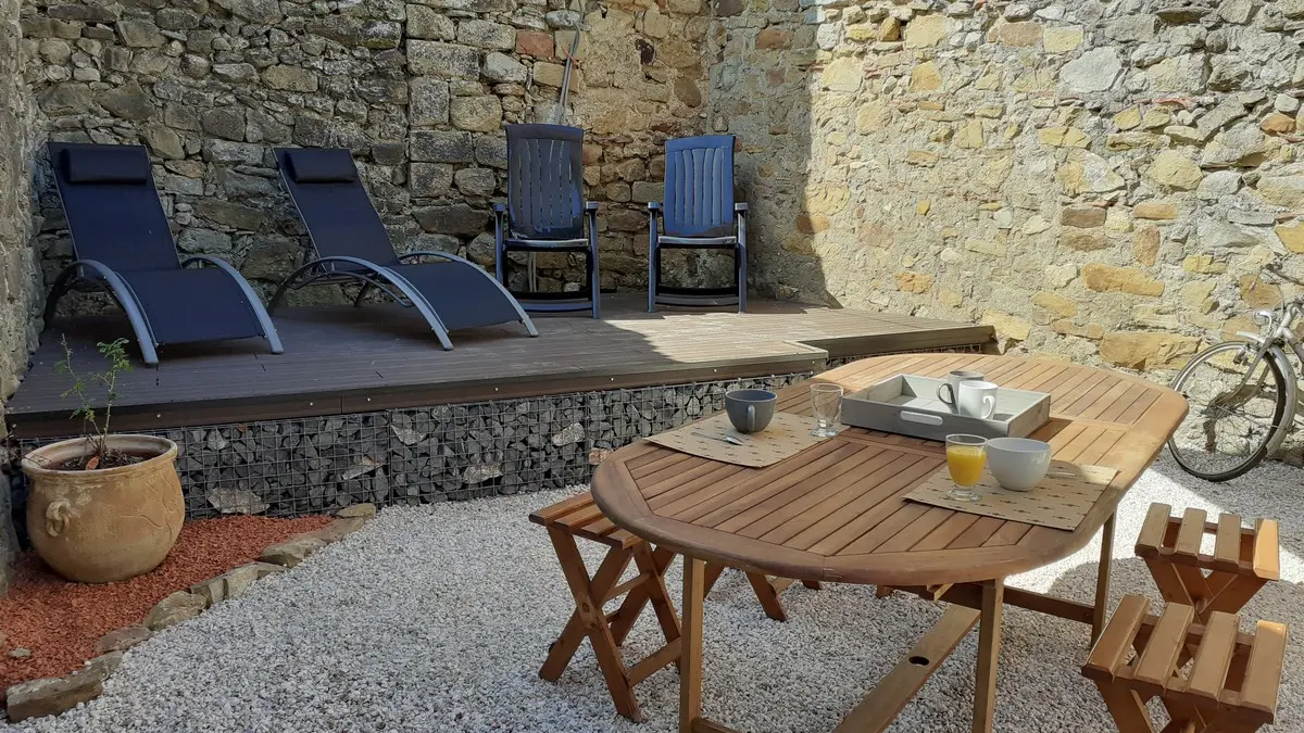 3.Gite Des Hirondelles_Cubières Sur Cinoble_extérieur