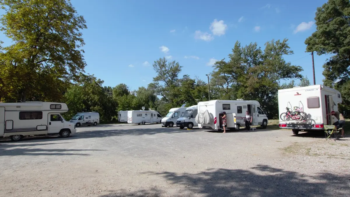 AIRE-CAMPING-CARS-LIMOUX
