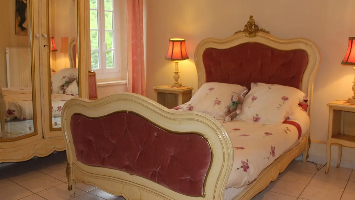 AU-COEUR-DE-RENNES-Chambre-Romantique2