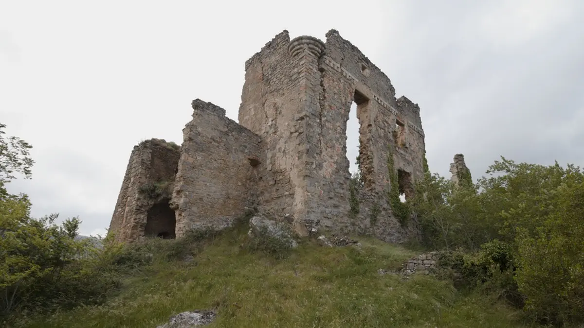 Chateau_de_coustaussa_tour_Est_