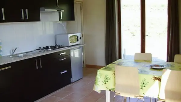 ENTRE LES VIGNES - GÎTE LA BLANQUETTE