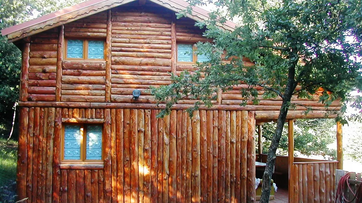 DOMAINE-DU-BOUCHARD-GITE-GRAND-CHALET-1