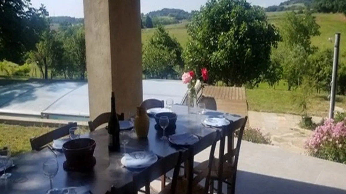 Esceuillens - LAFFONT - Gite du Mehnir cuisine d'été (17)