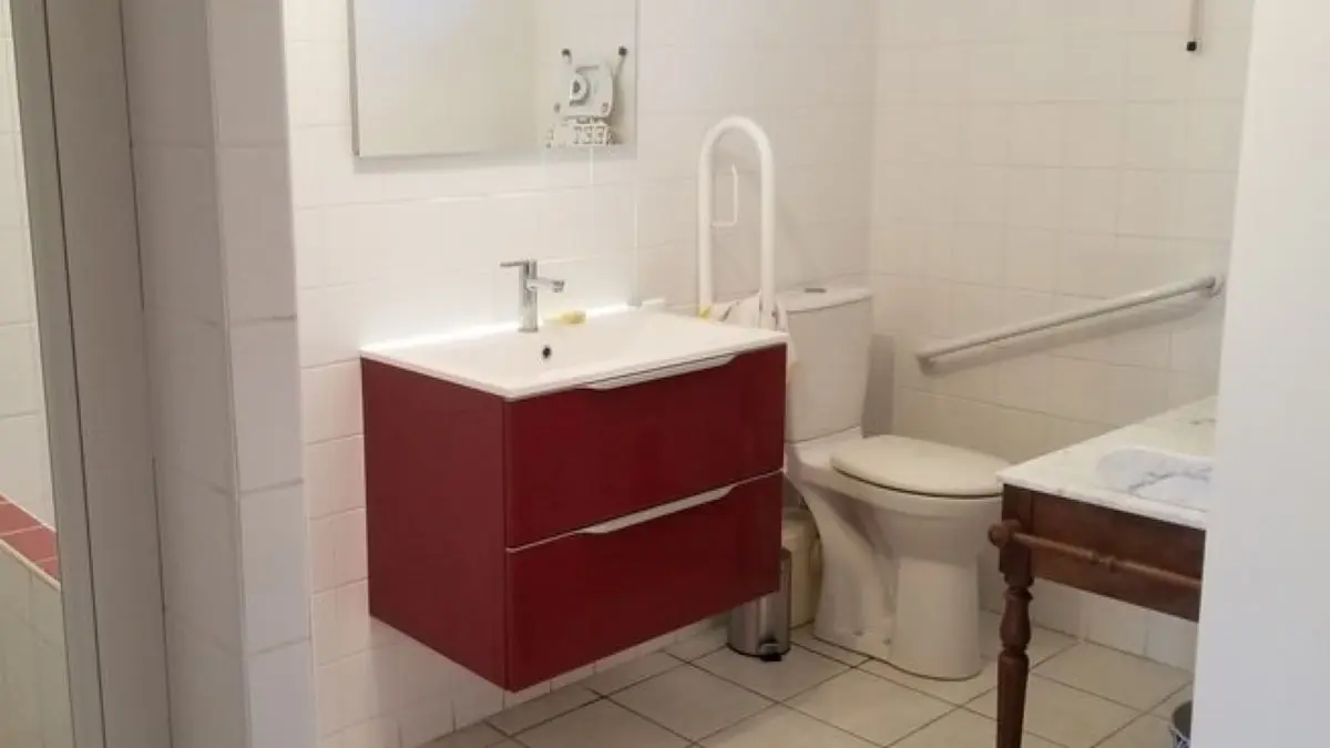 Esceuillens - LAFFONT - Gite du Mehnir salle de bains 2 (5)