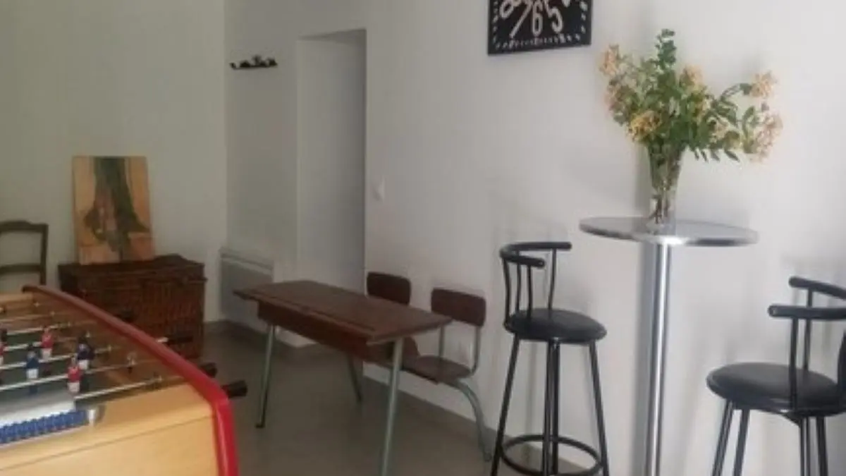 Esceuillens - LAFFONT - Gite du Mehnir salle de jeux (5)