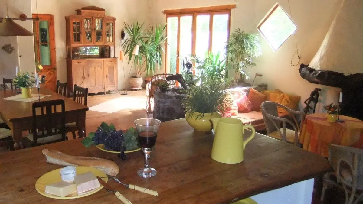 Gite  vue de la cuisine