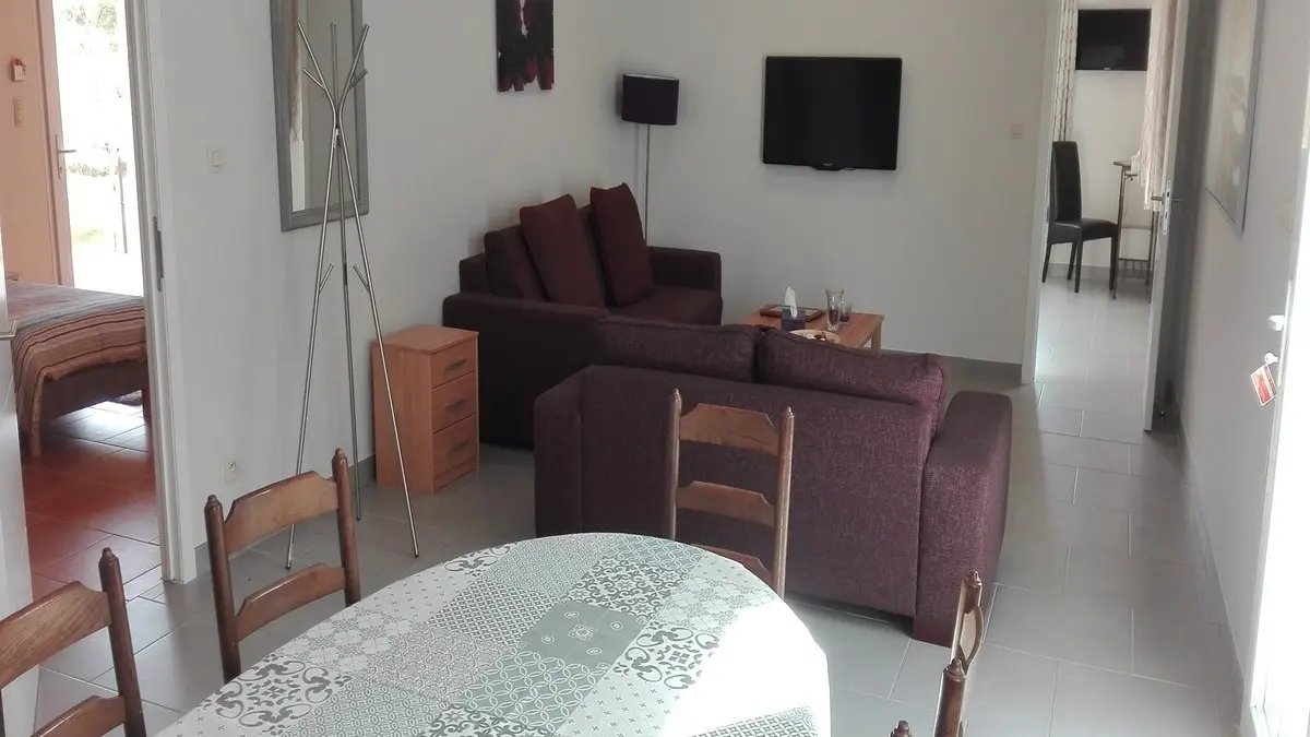 Gîtes Les Platanes Salon