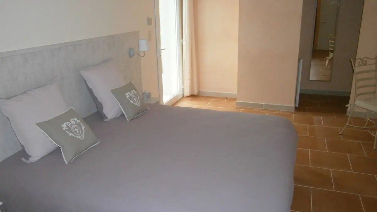 Gîtes Les Platanes chambre 2