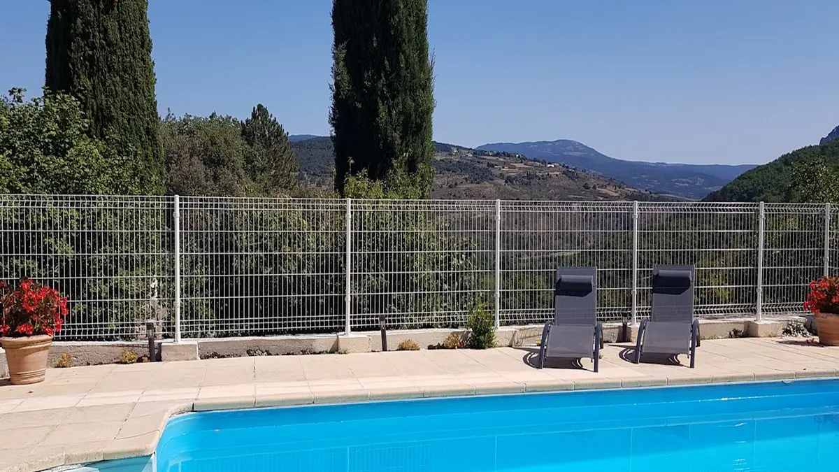 HLO - COUSTAUSSA - TOURNIER - vue Piscine