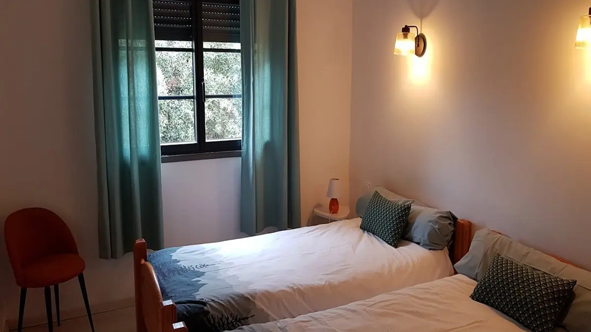 HLO - COUSTAUSSA - TOURNIER - chambre double lits