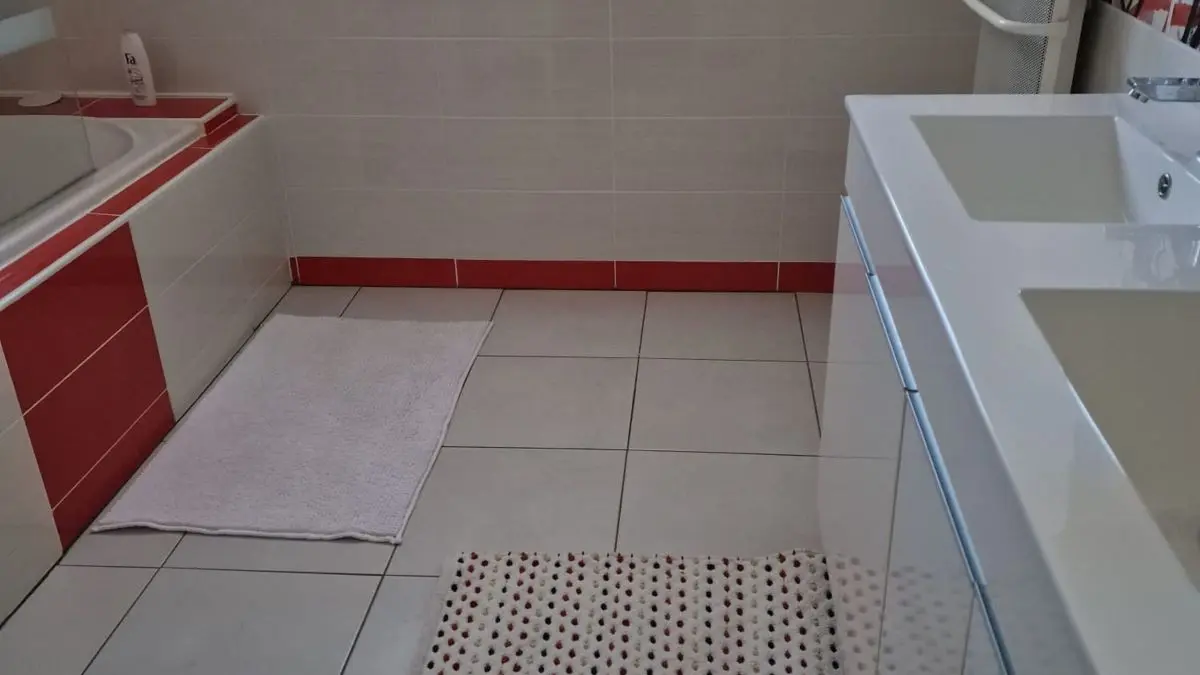 HLO- LIGNAIROLLES - SEAUME - Domaine de Chamert - Gite Piedestal (22)