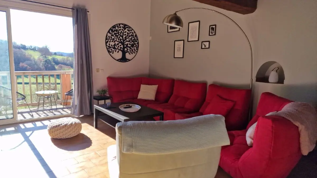 HLO- LIGNAIROLLES - SEAUME - Domaine de Chamert - Gite Piedestal (34)