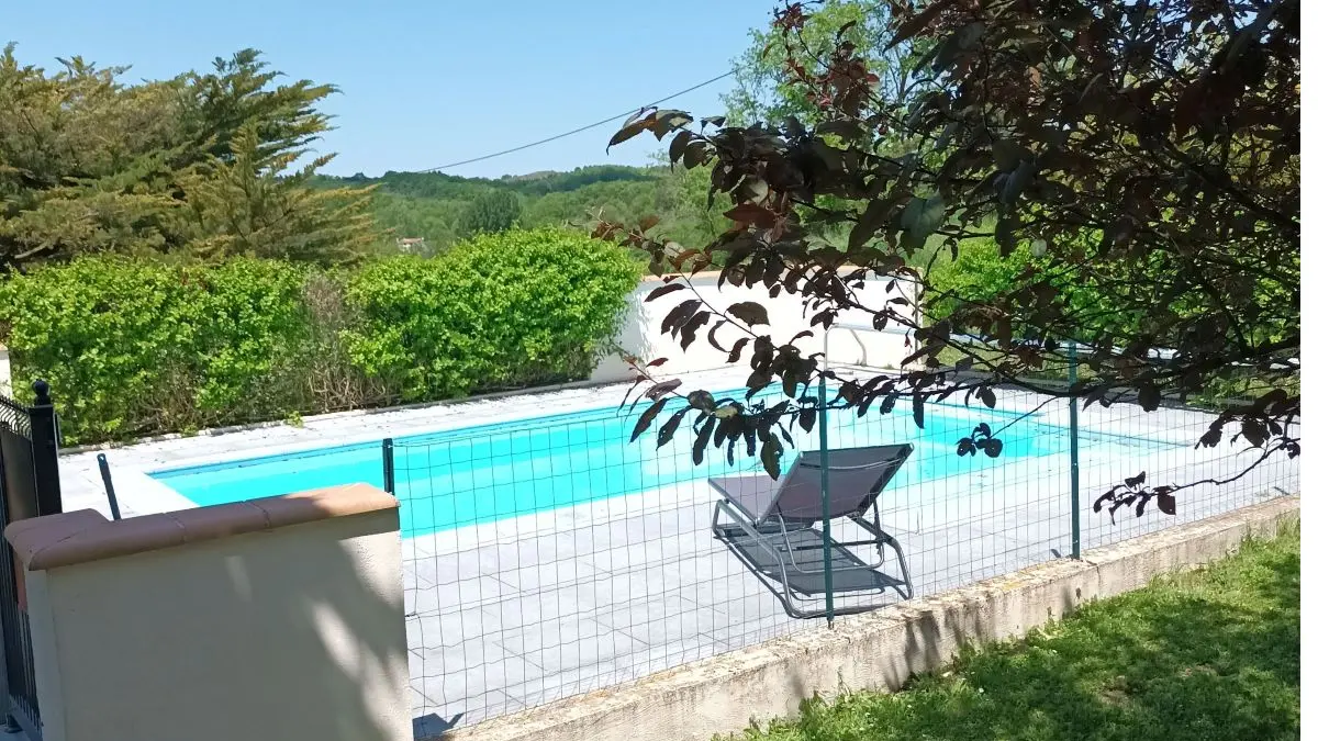 HLO- LIGNAIROLLES - SEAUME - Domaine de Chamert - Gite Piedestal (38)