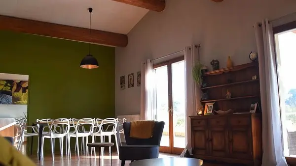 GITE VENT TRAMONTANE - coin salle à manger