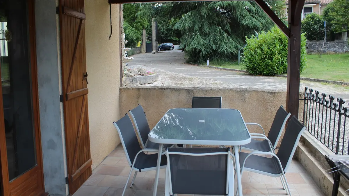 Les Rêves in Arques terrasse