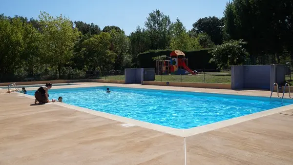 PISCINE DE BELVEZE DU RAZES